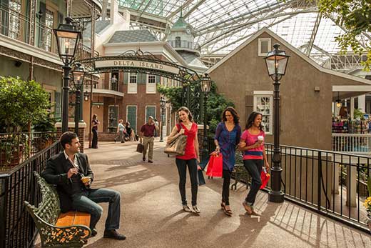 Atrium shopping