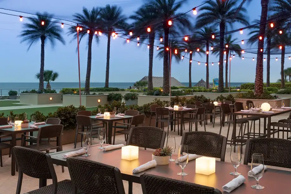 Fort Lauderdale Marriot Harbor Beach Resort & Spa patio at sundown
