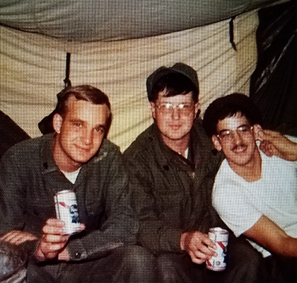 image of veteran steve settig