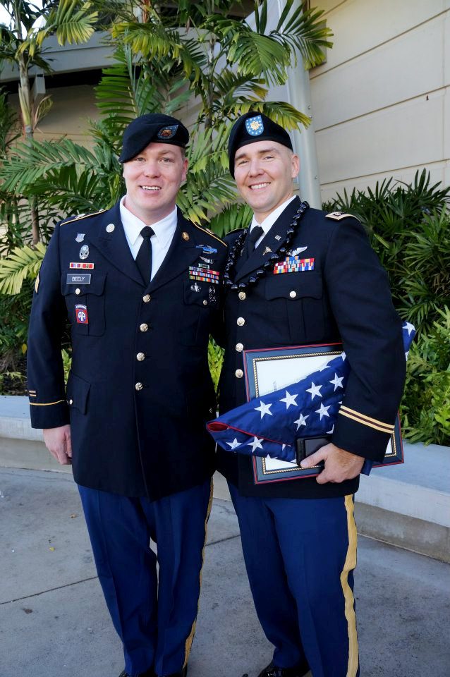 Image of two Army veterans